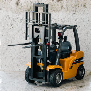 1:10 Remote Controlled 2.4G 8-Channel Durable Alloy RC Forklift
