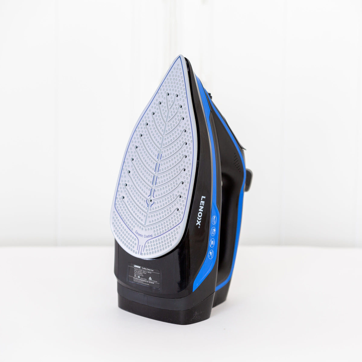Cordless Steam Iron with ceramic soleplate for easy gliding.