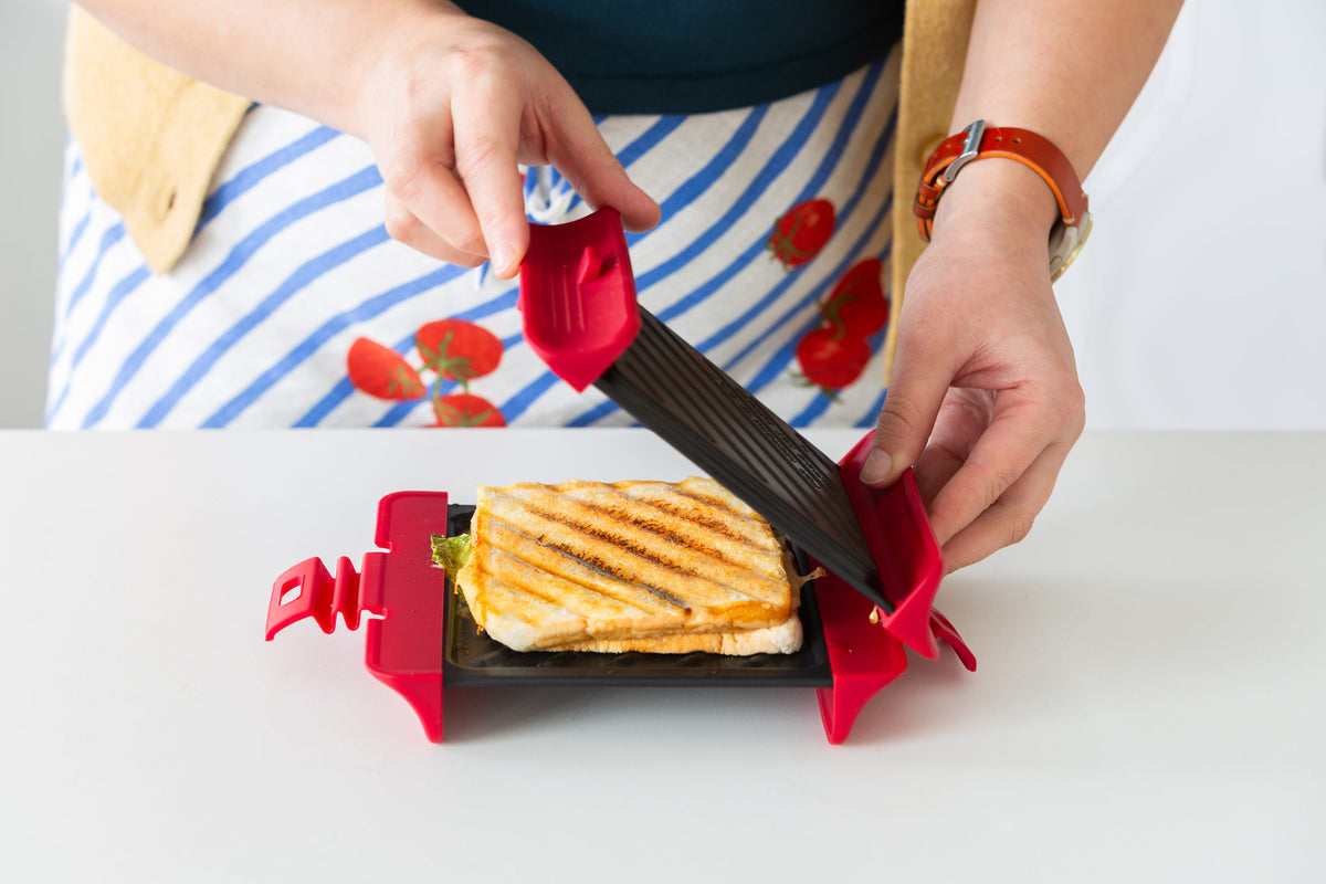 Compact Microwave Sandwich Maker Non-Stick Grill Plates