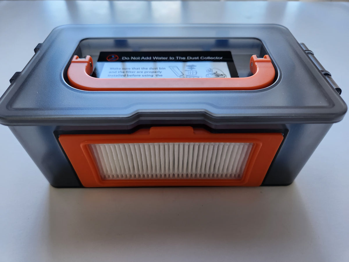RV2100 Dust Bin